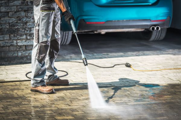 Cost of Driveway Pressure Washing in Endicott