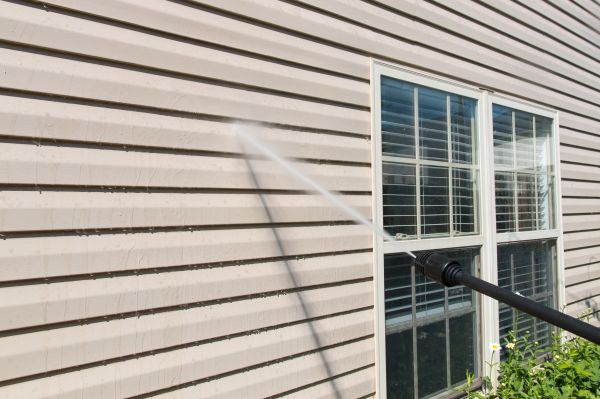 Pressure Washing in Endicott