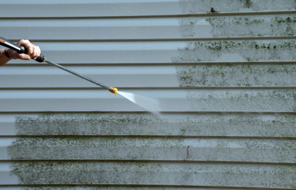House Pressure Cleaning in Endicott