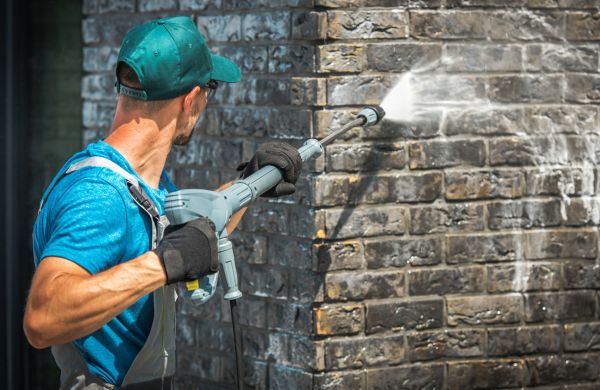 Commercial Building Washing in Endicott