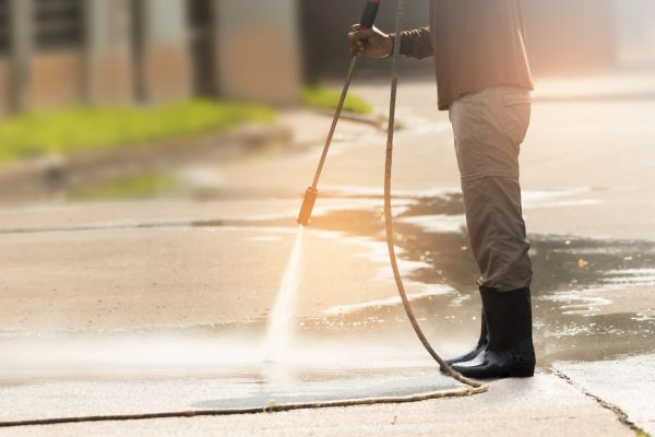 Cost of Residential Concrete Cleaning in Endicott
