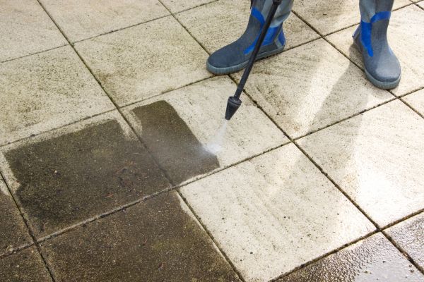 Cost of Outdoor Concrete Cleaning in Endicott