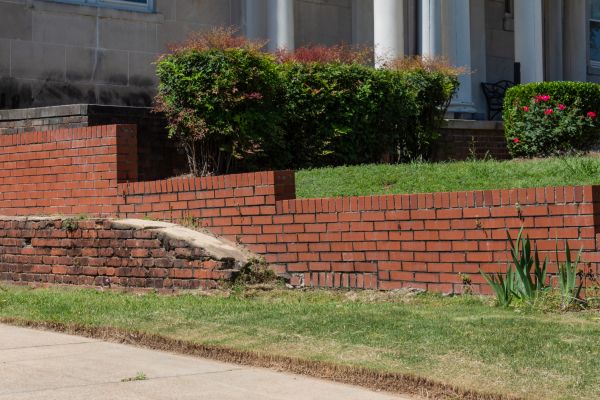 Cost of Retaining Wall Cleaning in Endicott