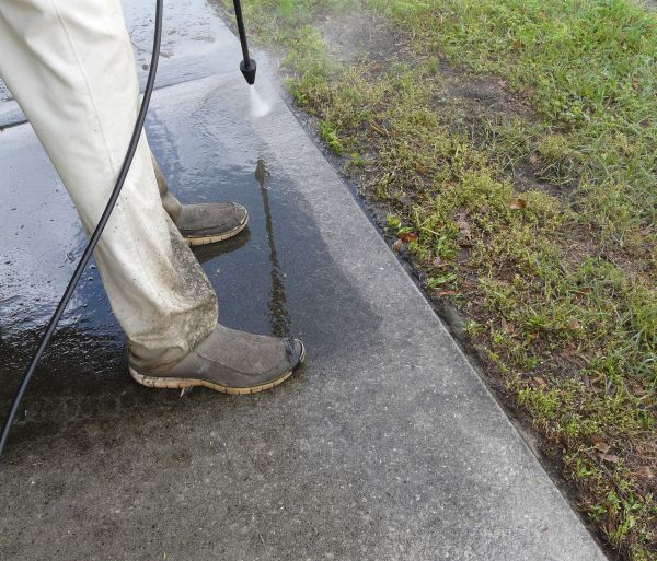 Cost of Concrete Slab Powerwashing in Endicott