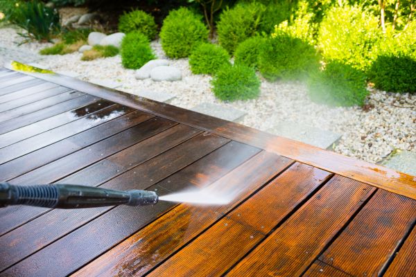 Cost of Deck Cleaning in Endicott